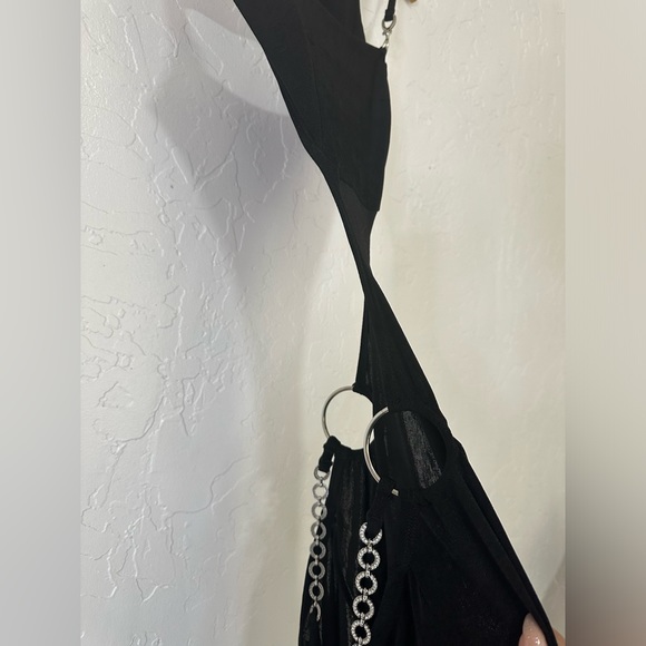 Black gown diamond and chain accent maxi - Picture 2 of 9